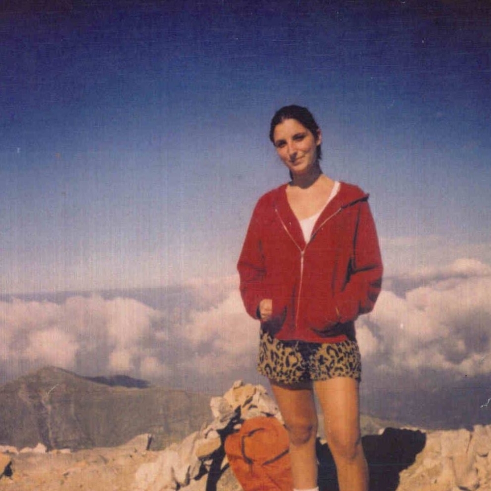 Meet your Posher, Thea